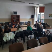 8c w CKZiU